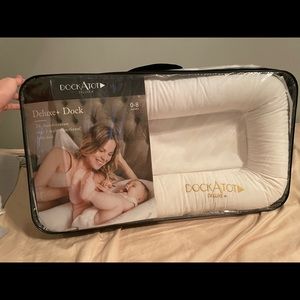 Deluxe+ dock a tot